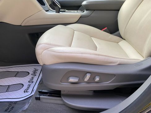 Used 2019 Cadillac XT5 Luxury image 24