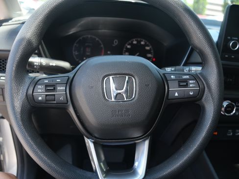 Used 2025 Honda CR-V EX image 10