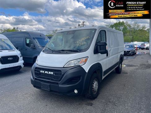 Used 2025 RAM ProMaster 2500 w/ Convenience Group FWD image 3