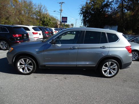 Used 2013 BMW X3 xDrive35i w/ Technology Pkg image 2
