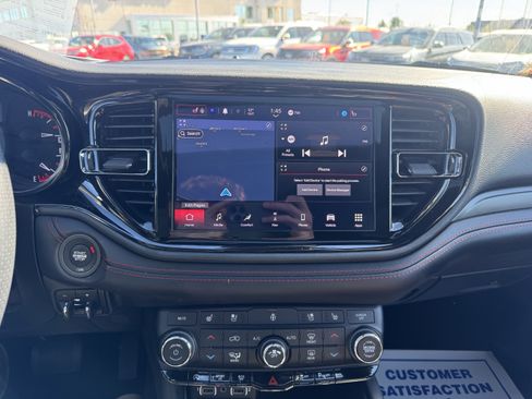 Used 2024 Dodge Durango GT image 10