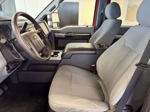 Used 2013 Ford F250 XLT w/ XLT Interior Pkg image 16