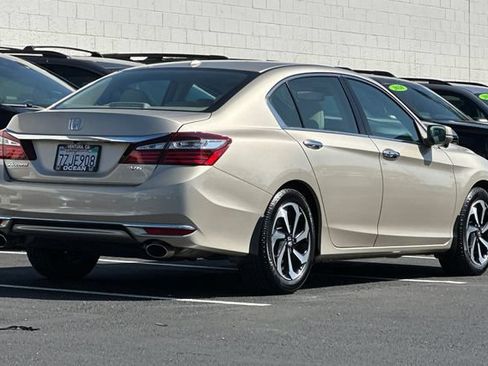 Used 2017 Honda Accord EX-L image 4