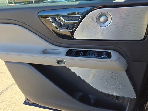 Used 2023 Lincoln Aviator Reserve w/ Equipment Group 201A AWD/4WD image 16