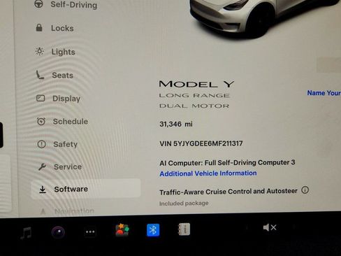Used 2021 Tesla Model Y Long Range AWD/4WD image 14