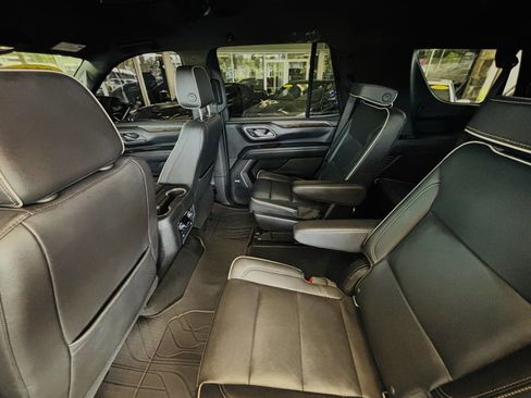 Used 2021 Chevrolet Tahoe Premier AWD/4WD image 31