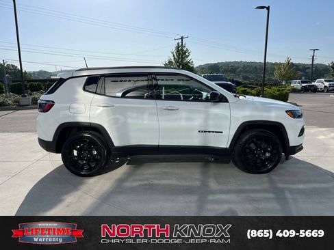 New 2026 Jeep Compass Latitude AWD/4WD image 19