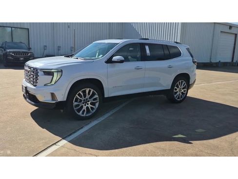 New 2026 GMC Acadia Denali w/ Super Cruise Package image 4