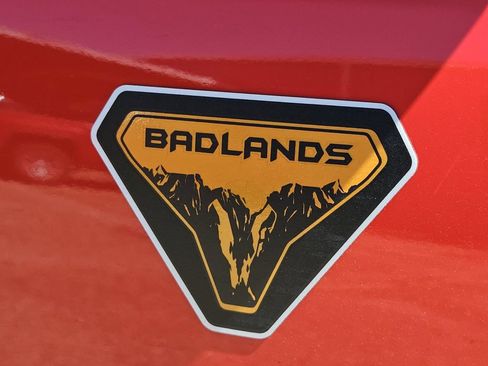 Used 2024 Ford Bronco Badlands AWD/4WD image 11