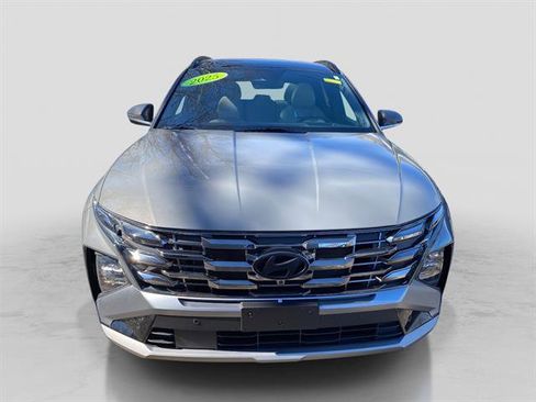 Used 2025 Hyundai Tucson Limited image 10