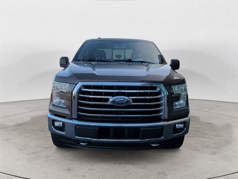 Used 2017 Ford F150 XLT w/ Equipment Group 302A Luxury image 8