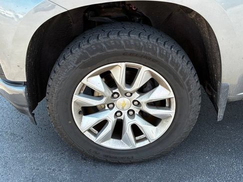 Used 2021 Chevrolet Silverado 1500 Custom w/ LPO, Dark Essentials Package AWD/4WD image 20