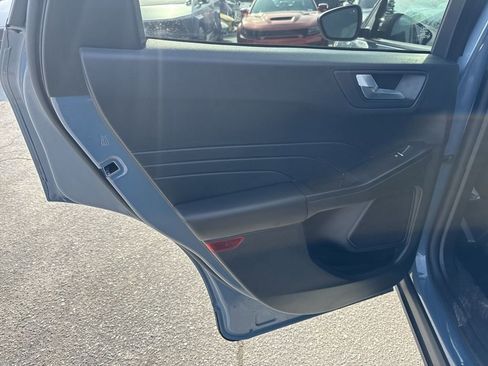 Used 2025 Ford Escape ST-Line image 25