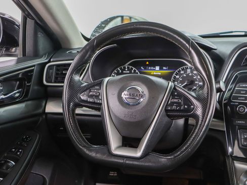 Used 2022 Nissan Maxima SV w/ Floor Mat Group FWD image 12