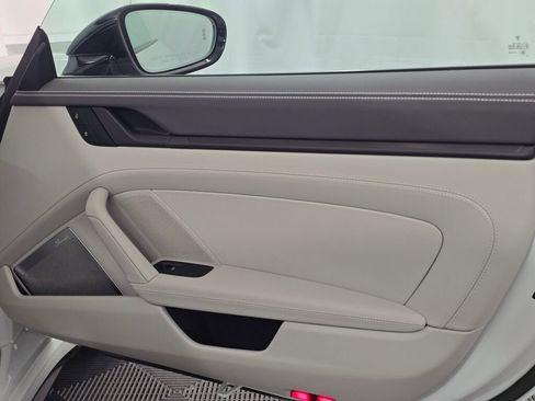 Certified 2023 Porsche 911 Targa 4 GTS AWD/4WD image 23