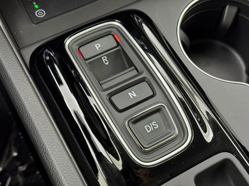 Used 2025 Honda Pilot EX-L image 29