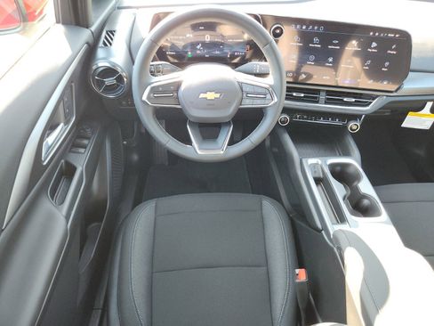 New 2026 Chevrolet Equinox EV LT image 9