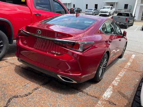 Used 2025 Lexus ES 350 w/ Premium Package FWD image 5