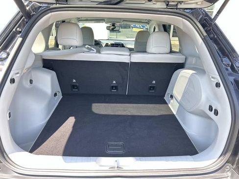 Used 2019 Jeep Cherokee Limited AWD/4WD image 11