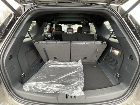 New 2026 Ford Explorer ST-Line w/ ST-Line Street Pack image 25