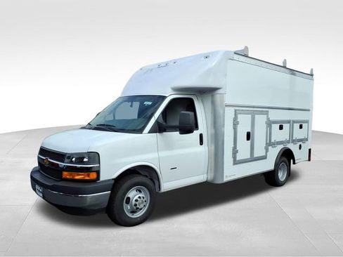 New 2026 Chevrolet Express 3500 w/ Power Convenience Package RWD image 4