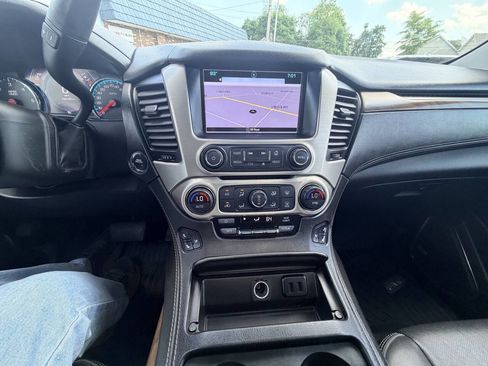 Used 2019 GMC Yukon XL Denali w/ Denali Ultimate Package AWD/4WD image 10