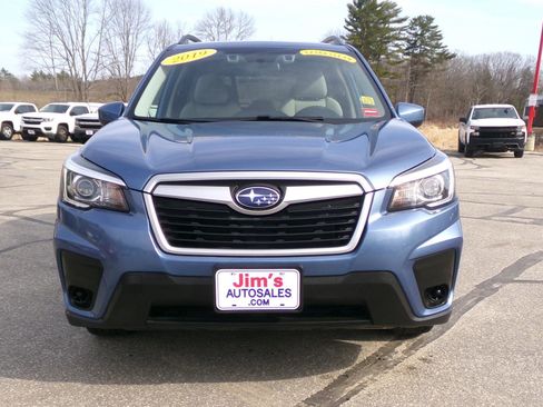 Used 2019 Subaru Forester Premium w/ All-Weather Package image 8