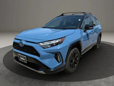 Used 2024 Toyota RAV4 XSE w/ Advanced Technology Package AWD/4WD image 12