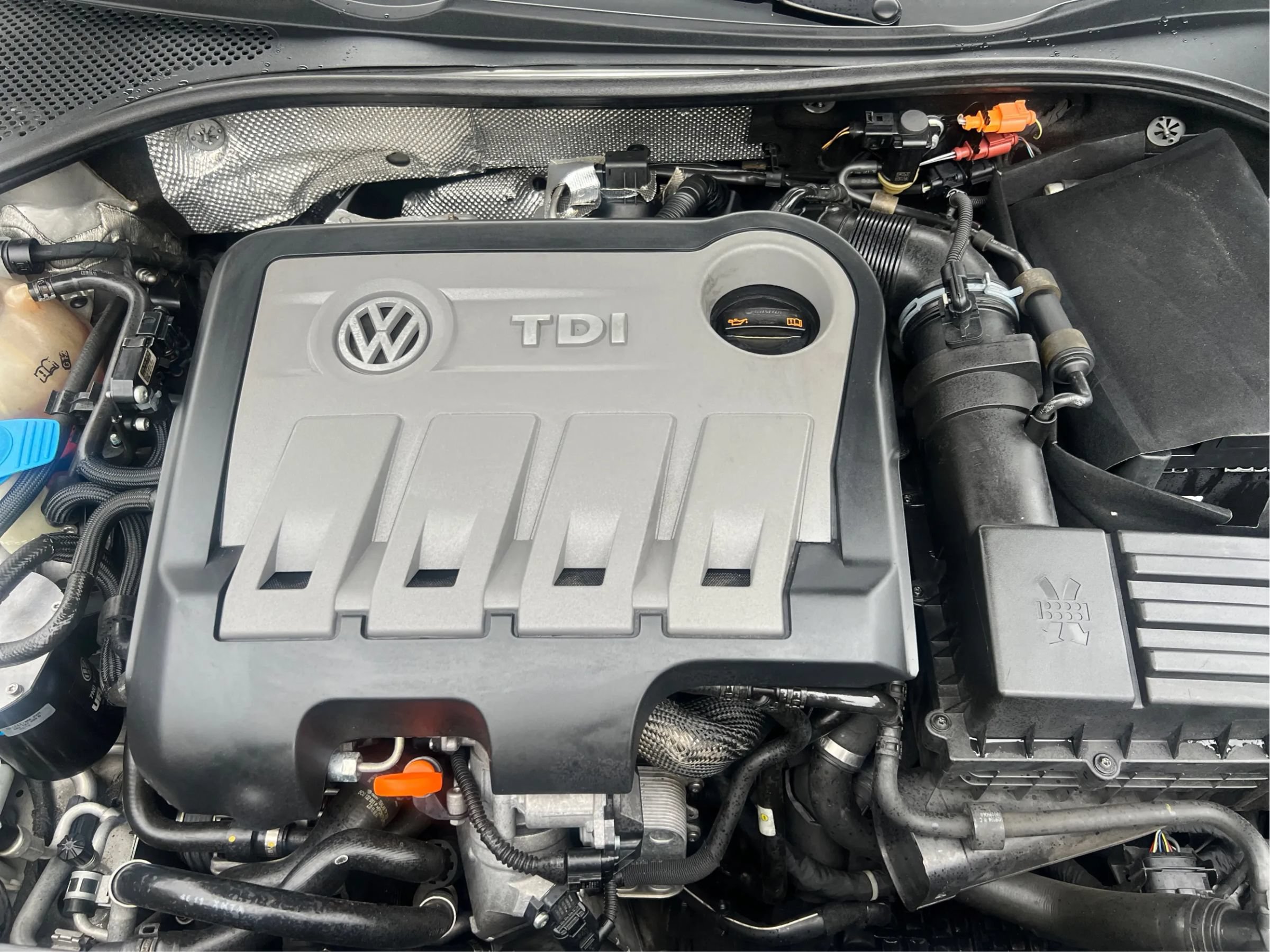 Used 2012 Volkswagen Passat TDI SE FWD image 9