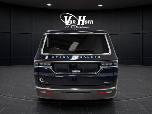 Used 2022 Jeep Grand Wagoneer Series II w/ Premium Group II AWD/4WD image 6