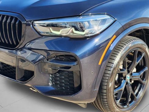 Used 2022 BMW X5 xDrive40i w/ M Sport Package AWD/4WD image 29