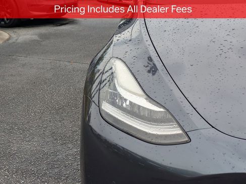 Used 2022 Tesla Model Y Long Range AWD/4WD image 10