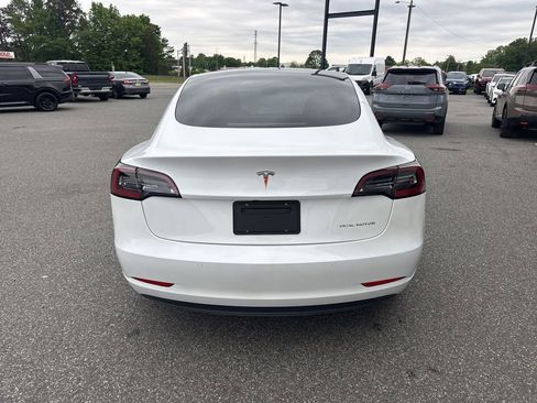 Used 2022 Tesla Model 3 Long Range AWD/4WD image 6