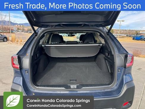 Used 2025 Subaru Outback Onyx Edition image 11