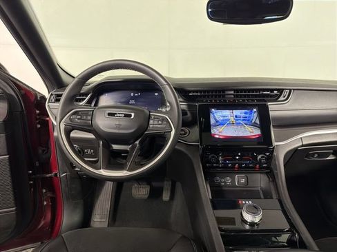 Certified 2023 Jeep Grand Cherokee Altitude AWD/4WD image 23