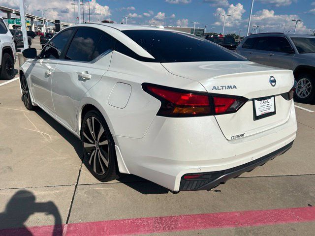 Used 2020 Nissan Altima 2.5 SR w/ Premium Package FWD image 7