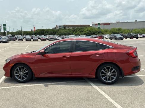 Used 2019 Honda Civic EX image 3