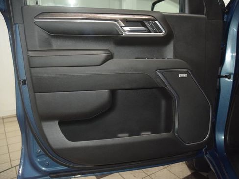 Used 2024 Chevrolet Silverado 1500 LTZ w/ LTZ Premium Package AWD/4WD image 46