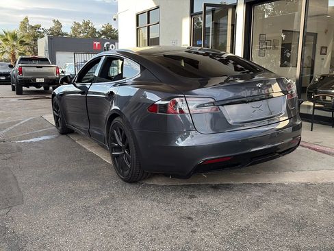Used 2021 Tesla Model S Plaid AWD/4WD image 2