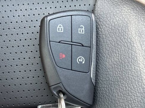 Used 2026 GMC Canyon Denali AWD/4WD image 26