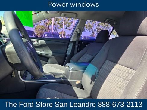 Used 2015 Toyota Camry LE FWD image 13