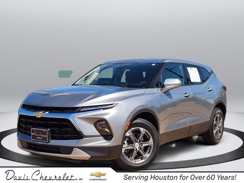 Certified 2025 Chevrolet Blazer LT AWD/4WD image 1