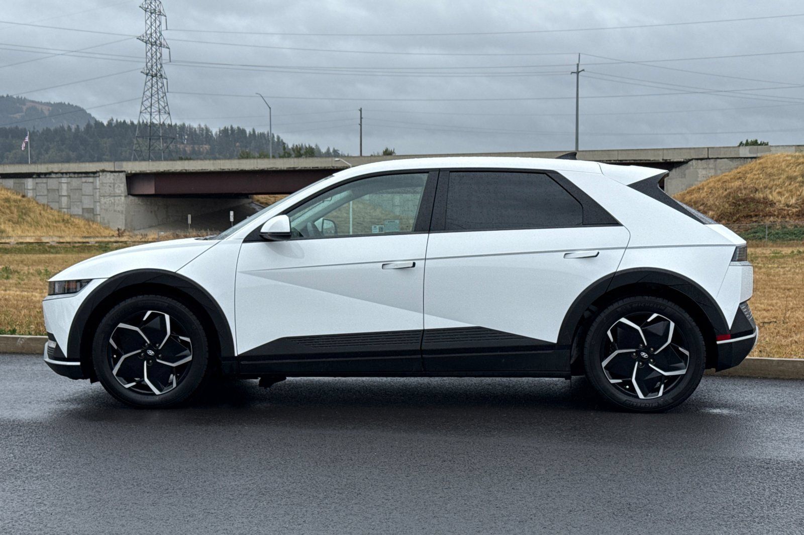 Used 2024 Hyundai Ioniq 5 SE RWD image 6