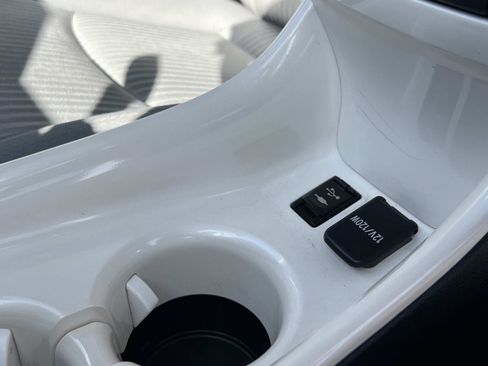 Used 2017 Toyota Prius Prime Plus w/ Carpet Mat Package image 29