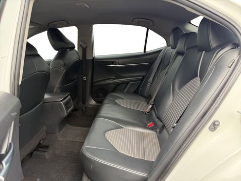 Used 2021 Toyota Camry SE FWD image 16