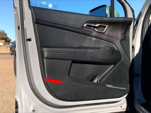 Certified 2026 Kia Sportage EX image 21