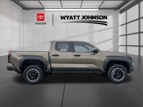 New 2026 Toyota Tacoma TRD Off-Road AWD/4WD image 6