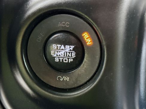 Used 2018 Jeep Wrangler Unlimited Rubicon image 19