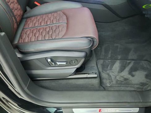 Used 2025 Audi RS Q8 performance AWD/4WD image 23