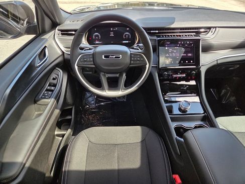 New 2026 Jeep Grand Cherokee Laredo X image 11